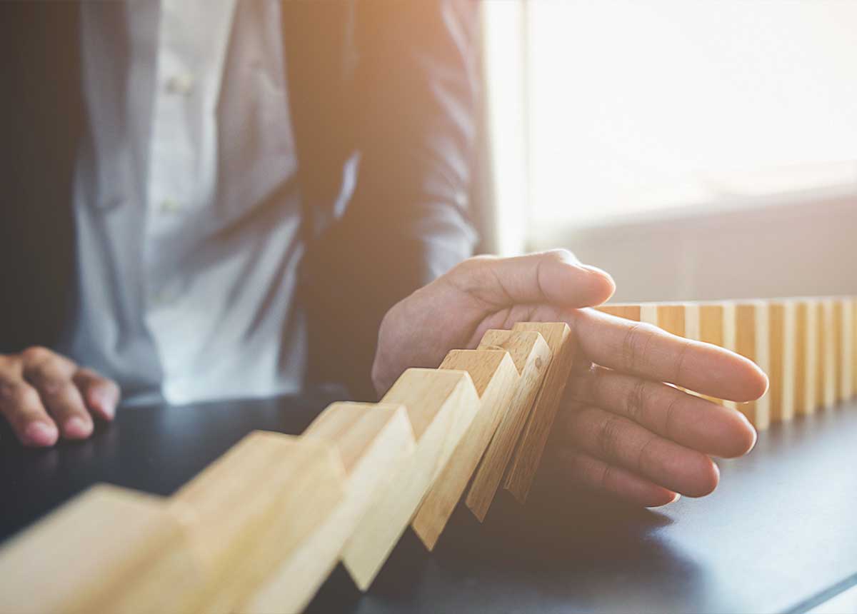 COMPLIANCE E RISK MANAGEMENT COMPLIANCE E RISK MANAGEMENT