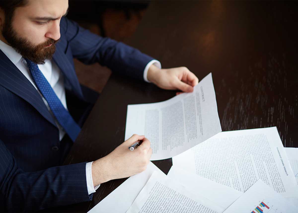 CONTROVERSIE CONTRATTUALI CONTROVERSIE CONTRATTUALI